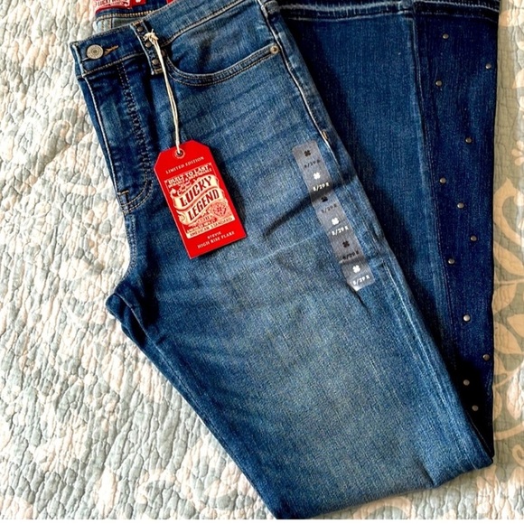 Lucky Flare Jeans - Picture 8 of 8